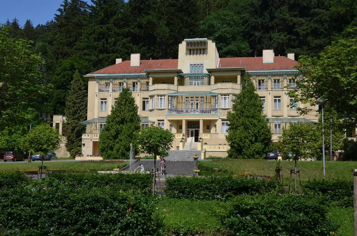 Is the Jurkovič Villa Hidden Gem Worth Visiting in Brno?
