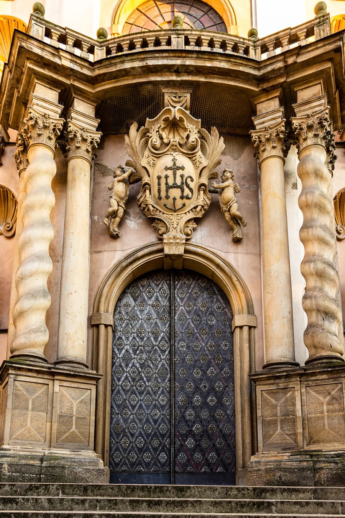 Minorite Monastery Complex Guide: 10 Best Things to Do