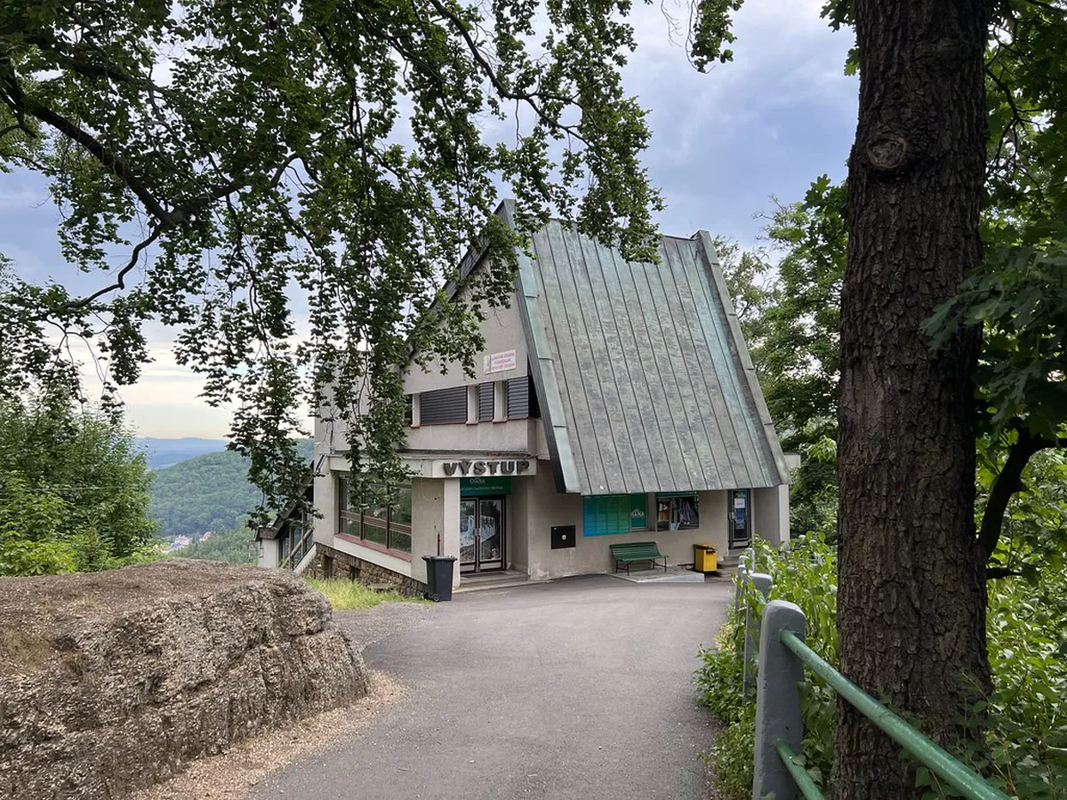 How to Ride the Diana Observation Tower Funicular