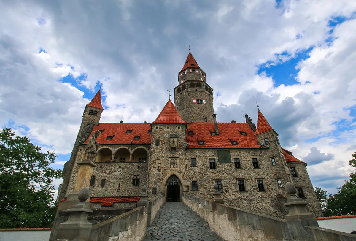 Top 10 Stops for a Bouzov Castle Day Trip from Olomouc