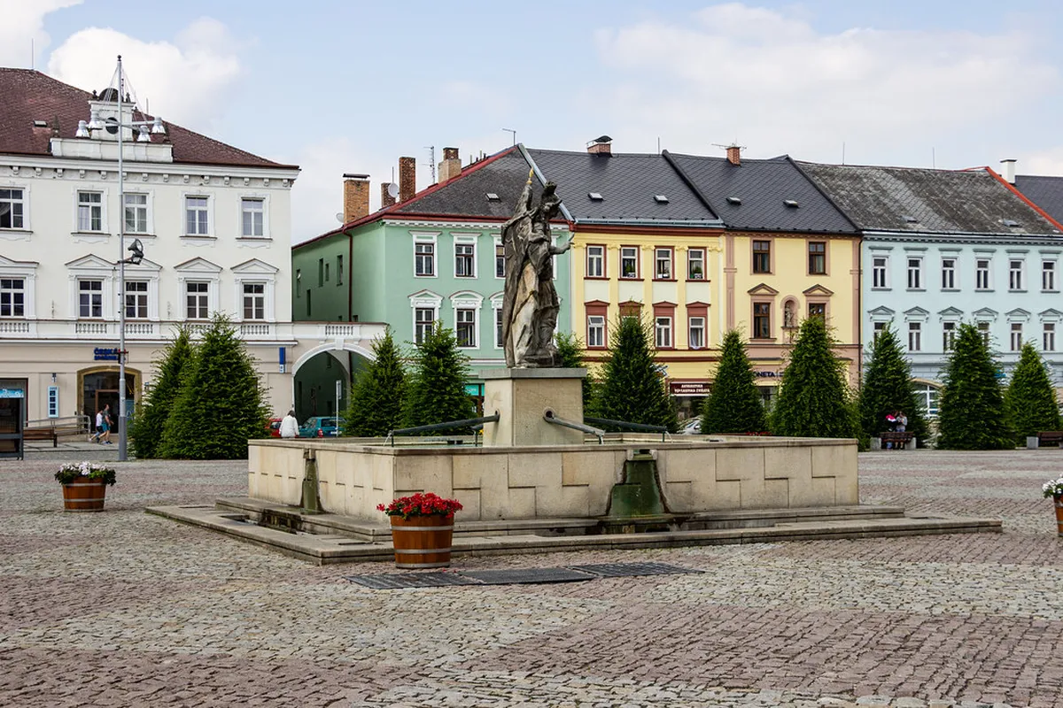 Olomouc Baroque Fountains Route: A 1-Day Walking Guide
